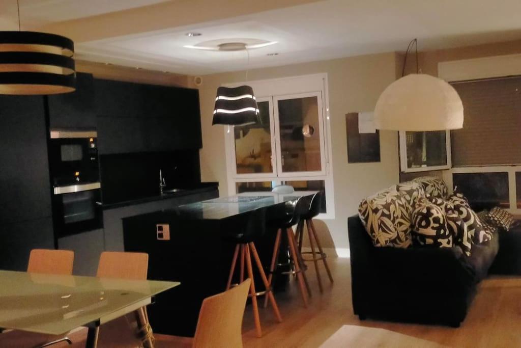 Luminoso Duplex En Canteras Apartment